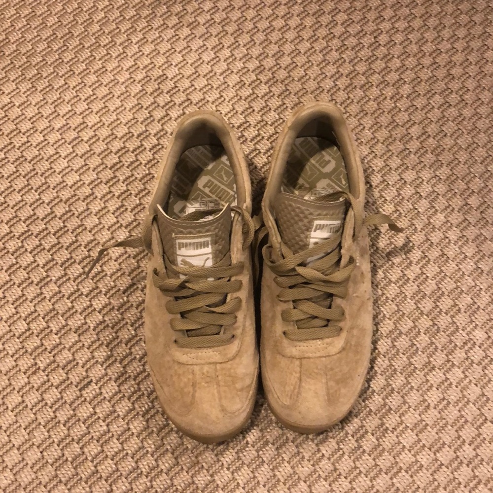 PUMA Roma Beige Suede sneakers